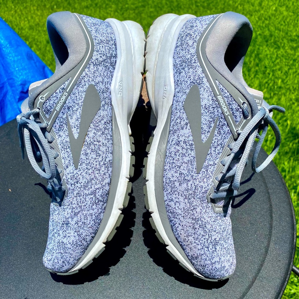 Brooks Launch 5 Womens Shoes